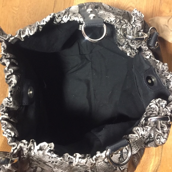 Armani Exchange Large Snake Skin Tote - Picture 8 of 8